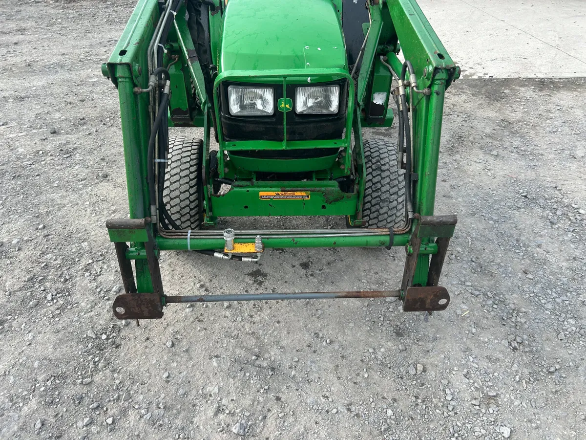 John Deere 4115 Compact Tractor - Image 2