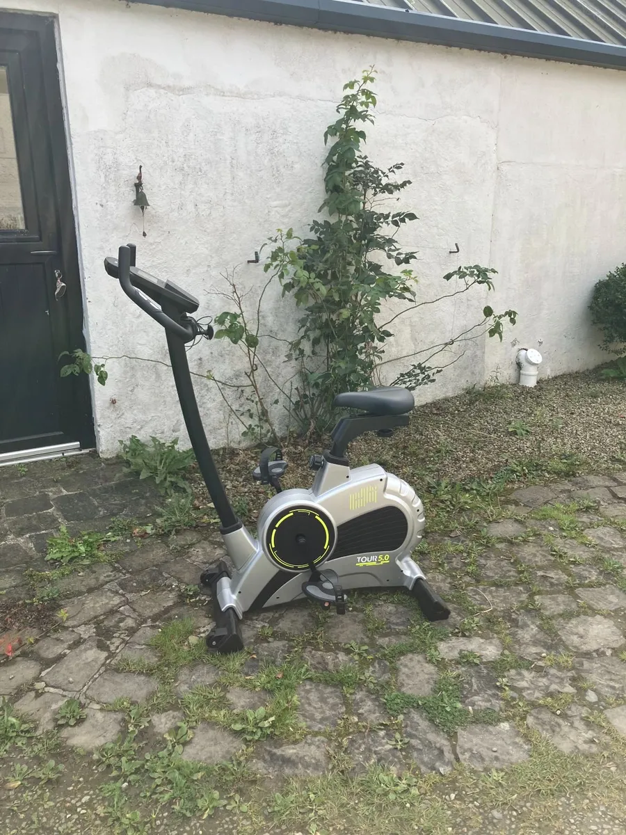 Bluefin Tour 5.0 Fitness Bike