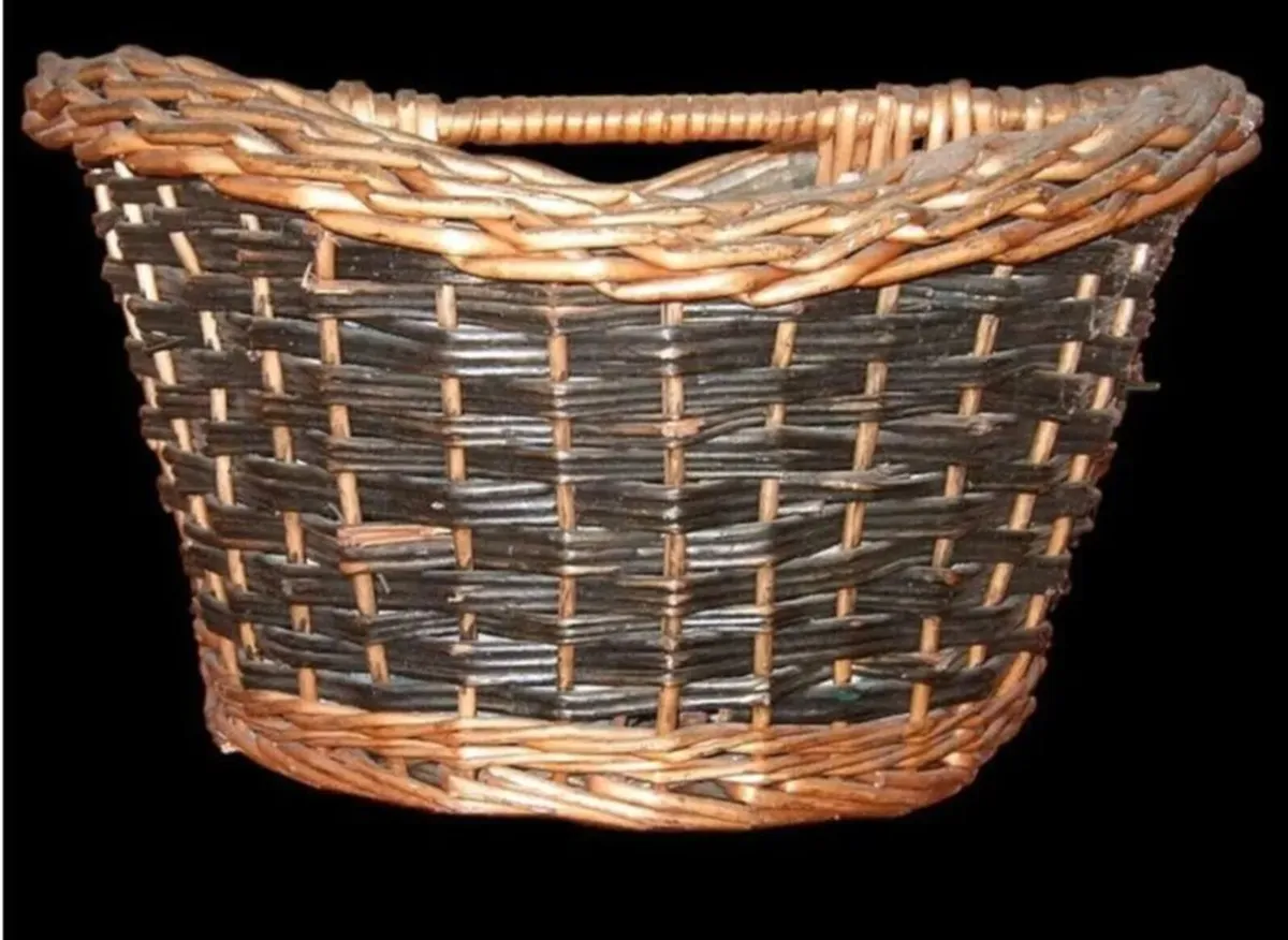 Vintage Harrods Wicker 4-Bottle Wine Carrier - Image 2