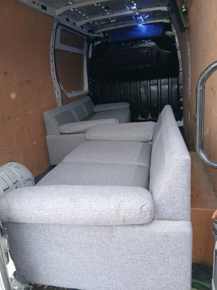 A 3 and 2 seater - Image 4