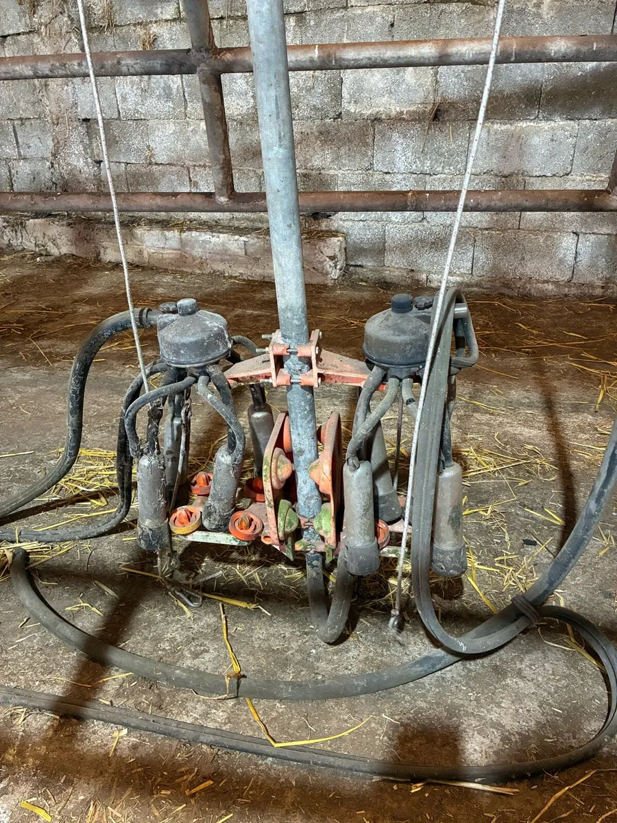 12 unit Gascoigne Parlour - Image 2