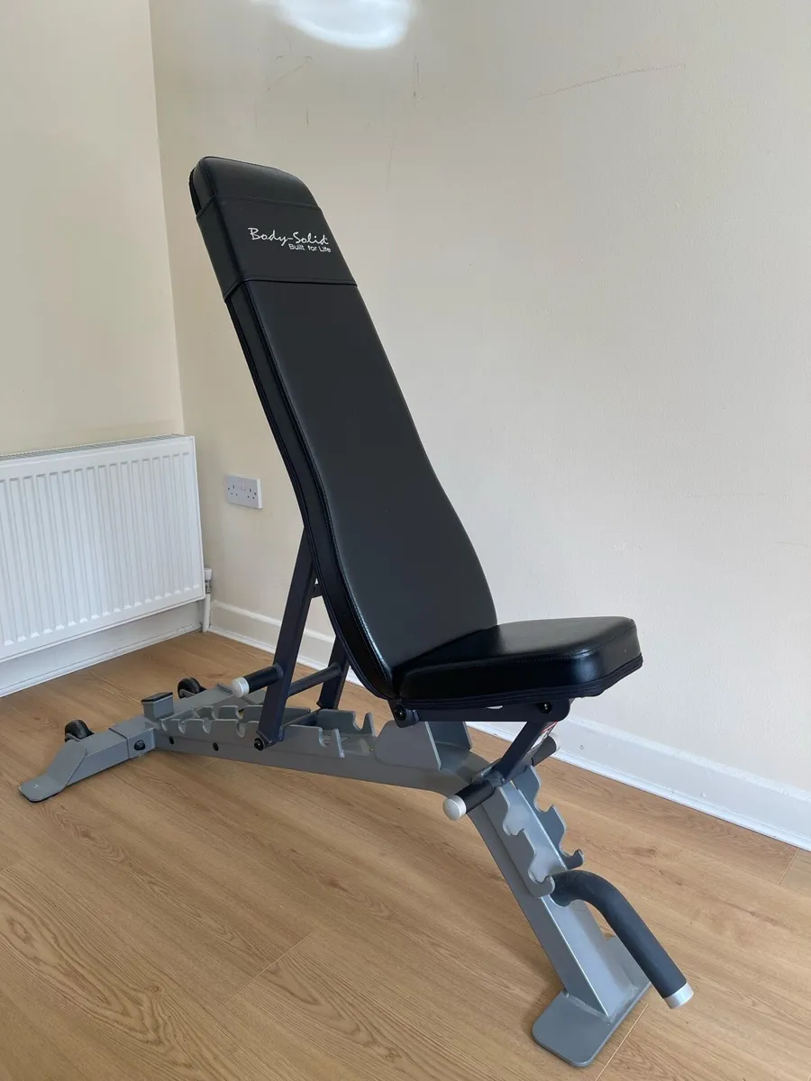 BODY-SOLID Pro Club Line Adjustable Bench SFID325 - Image 3
