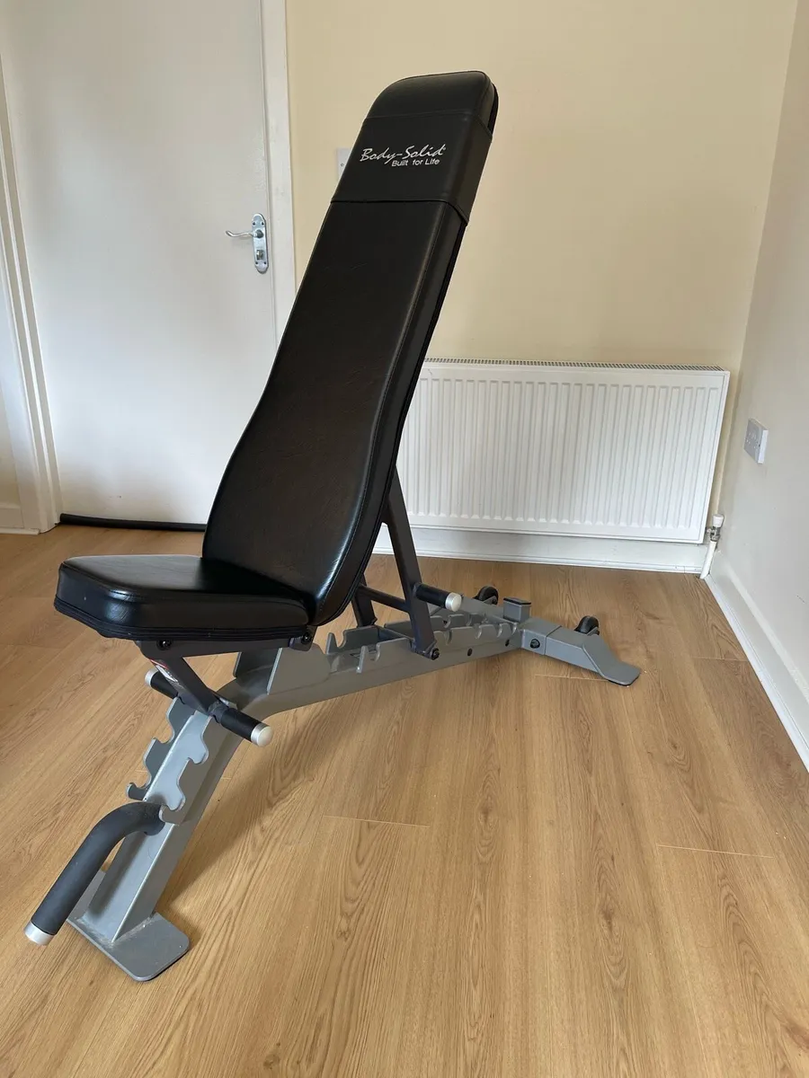 BODY-SOLID Pro Club Line Adjustable Bench SFID325 - Image 2