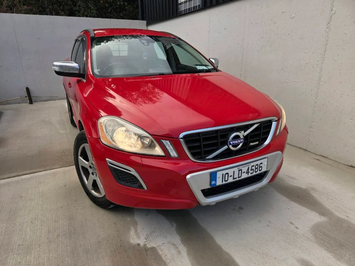 Volvo xc60 4x4 taxed and tested 5 seat crew cab - Image 2