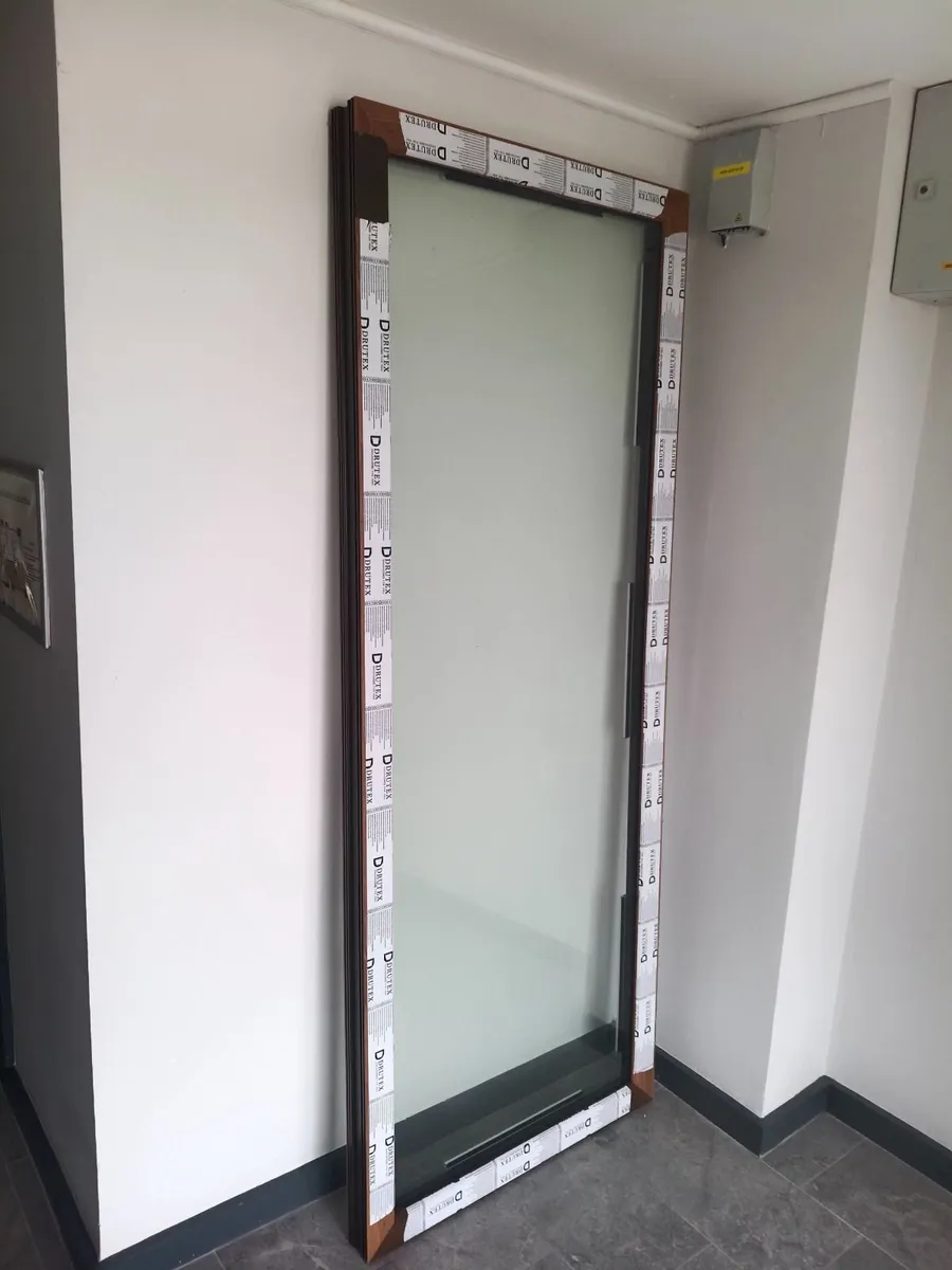 Triple windows or balcony glass - Image 1