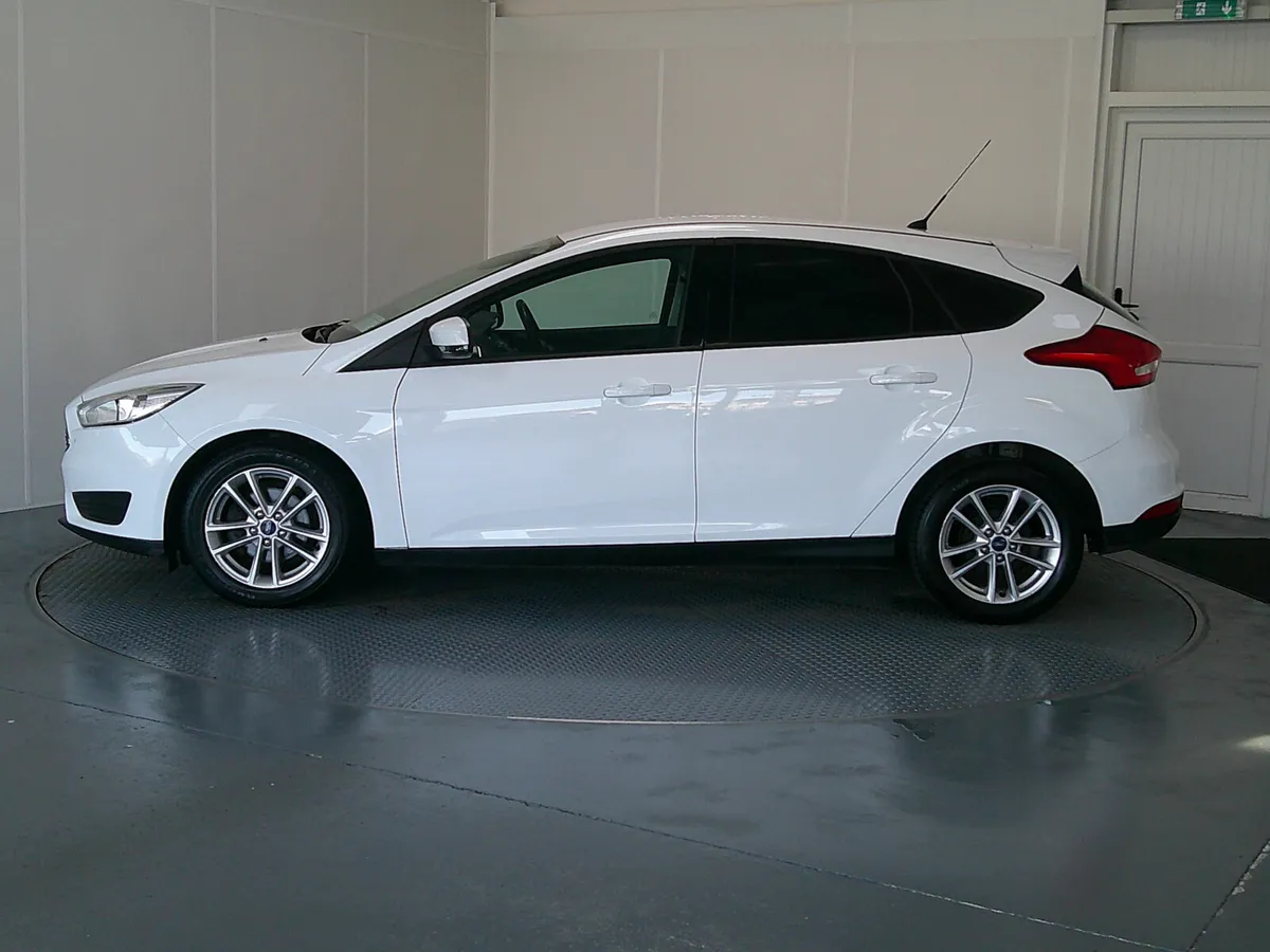 2017 Ford Focus Van - Image 4