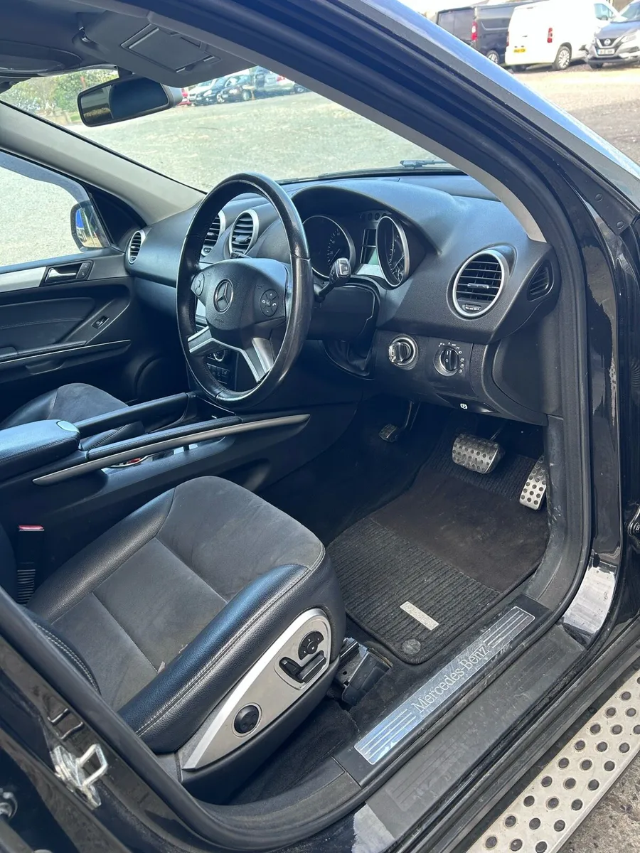 Mercedes ml320 - Image 4