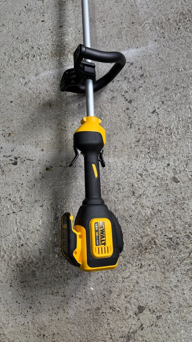 Dewalt 18V Grass Trimmer - Image 2