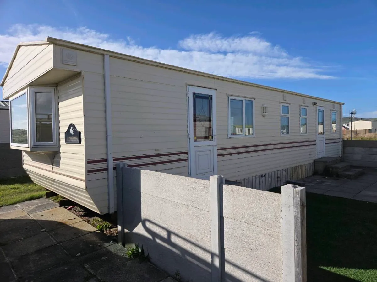 Mobile home - Image 1