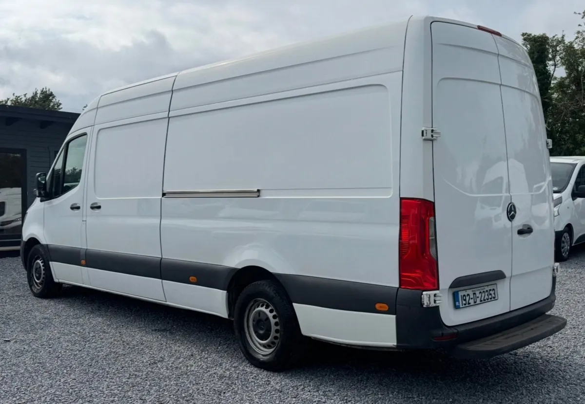 Mercedes Sprinter LWB RWD 0 deposit finance - Image 4