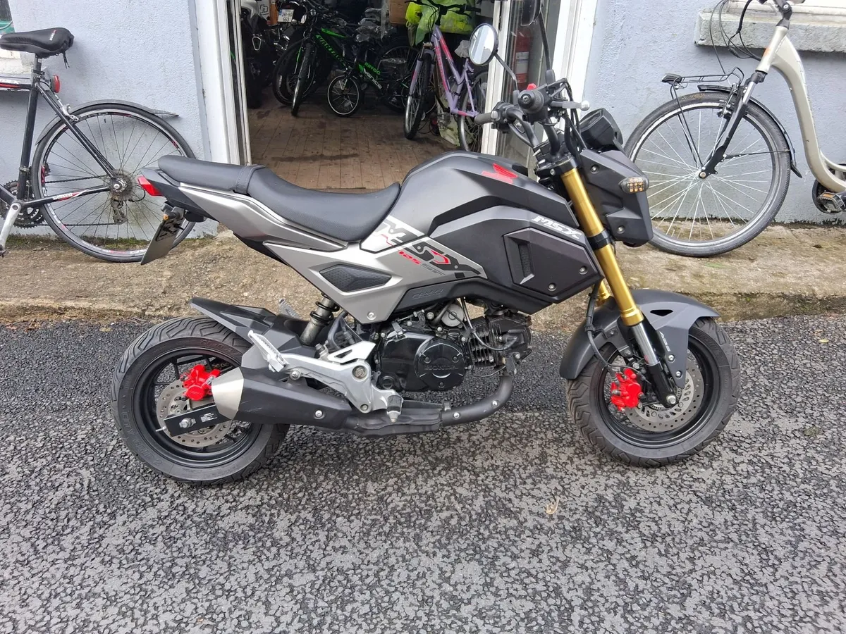 182 Honda Grom MSX 125 - Image 1