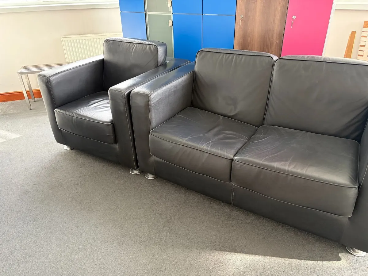 Couch - Image 2