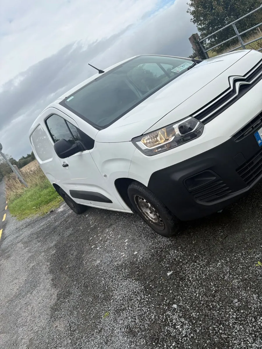 Citroen Berlingo 2020 - Image 2