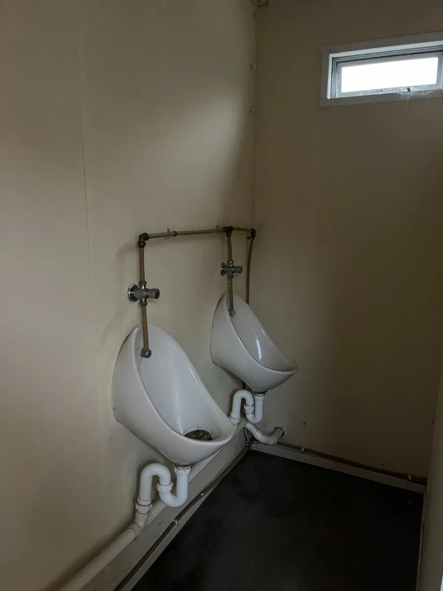 Toilet Block - Image 3