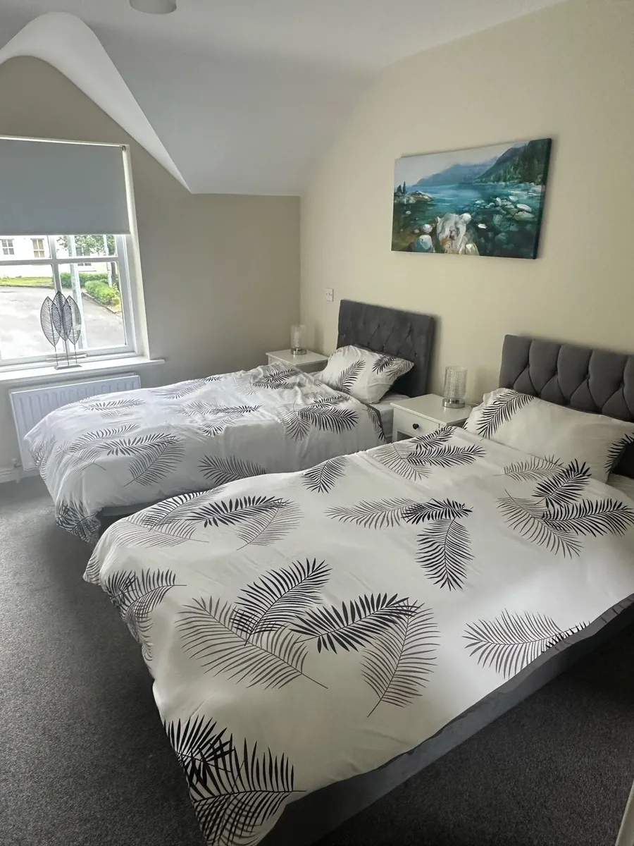 3 Bedroom 3 Bathroom House to rent in Bunratty - Image 4