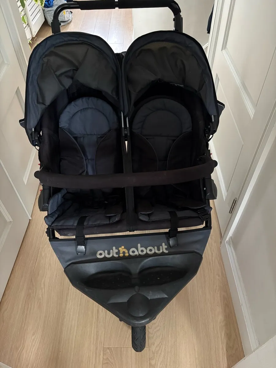 Out n about double buggy - Image 1
