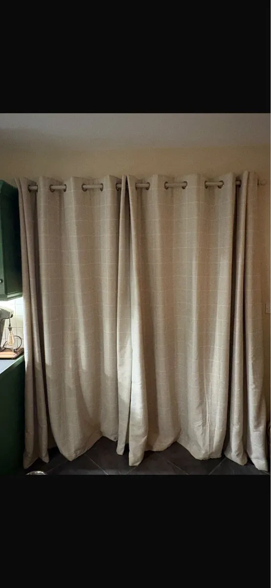Curtains - Image 1