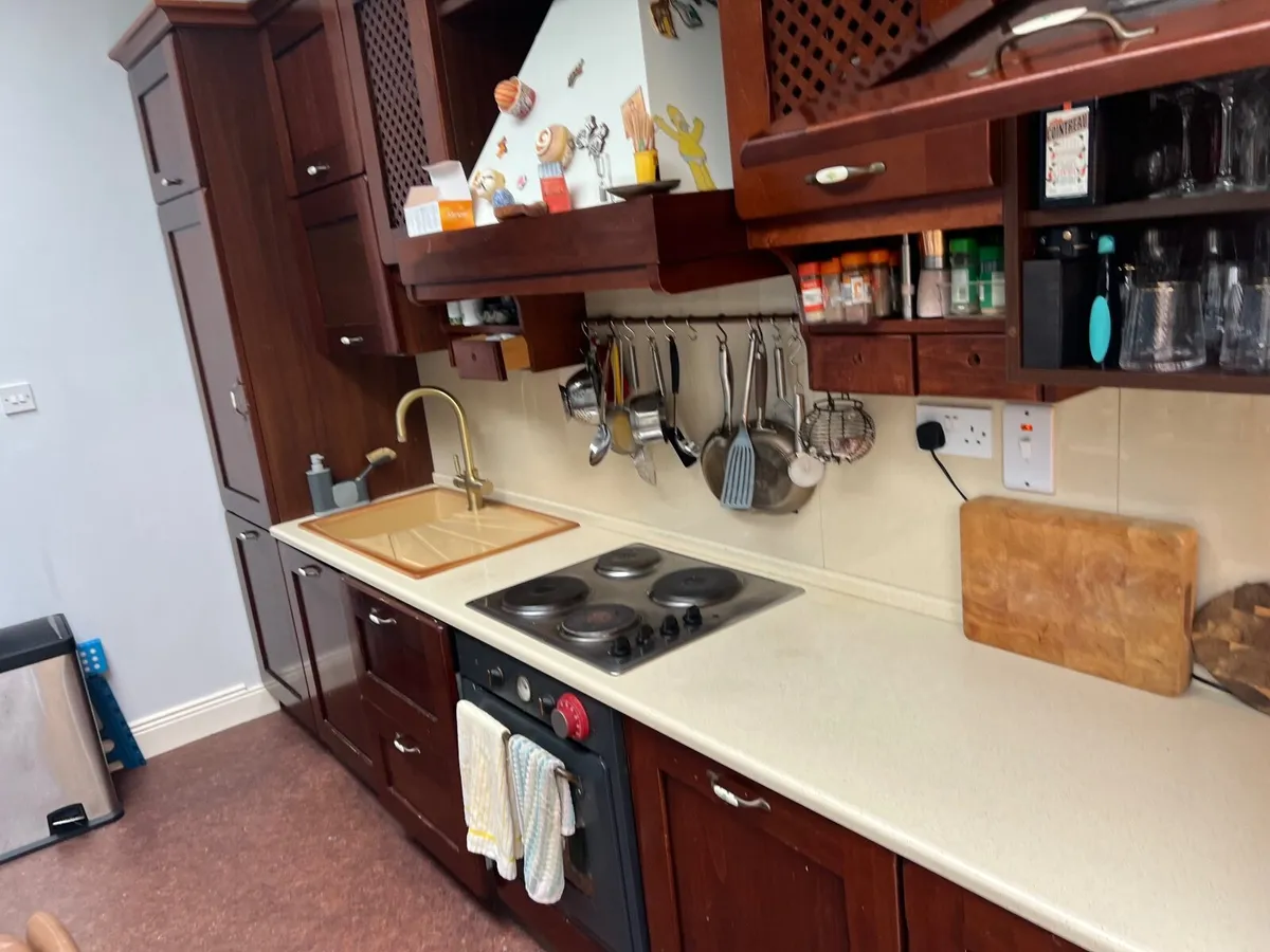 Kitchen - Image 2