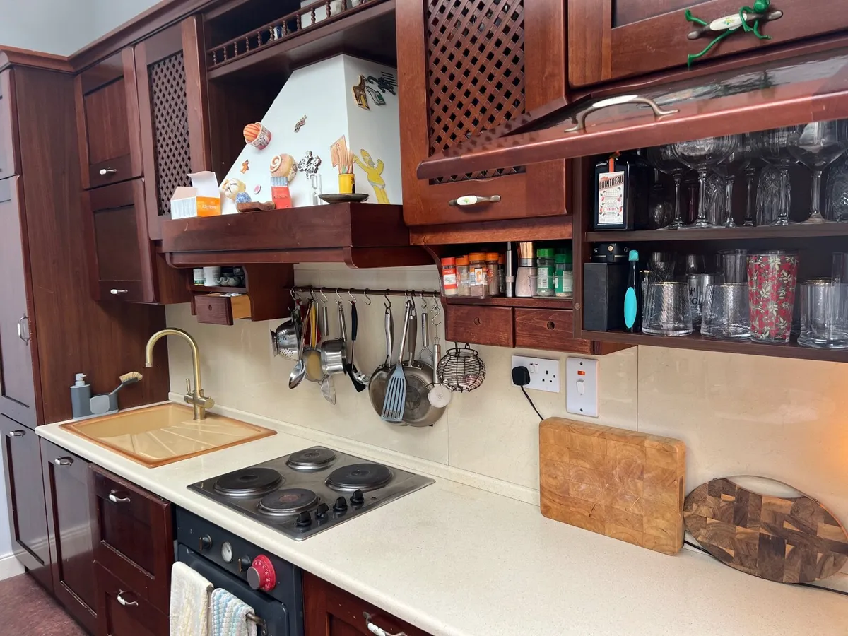 Kitchen - Image 4