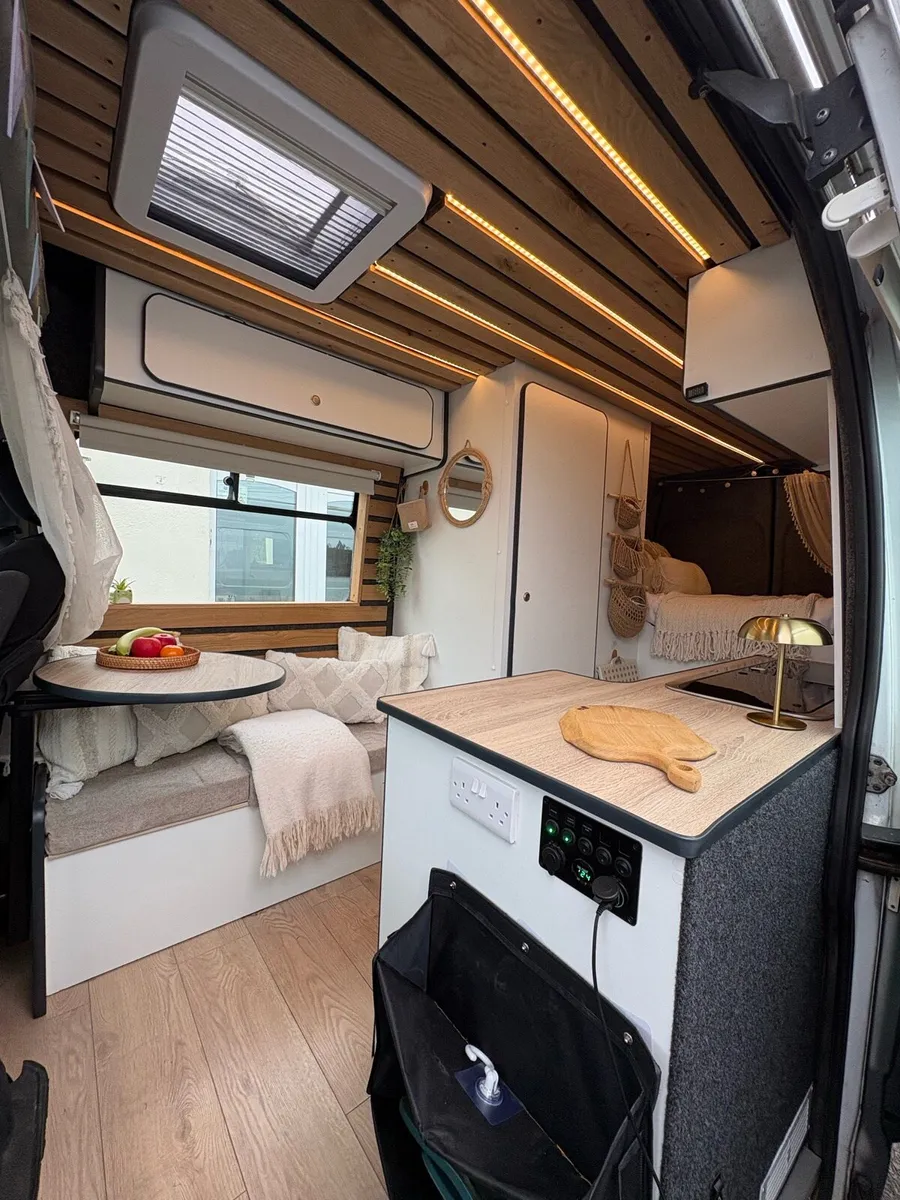 Renault Master Campervan - Image 4