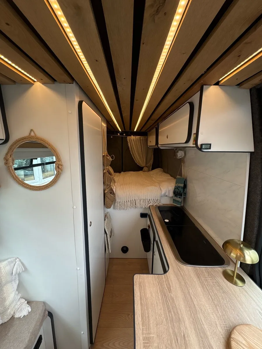 Renault Master Campervan - Image 4