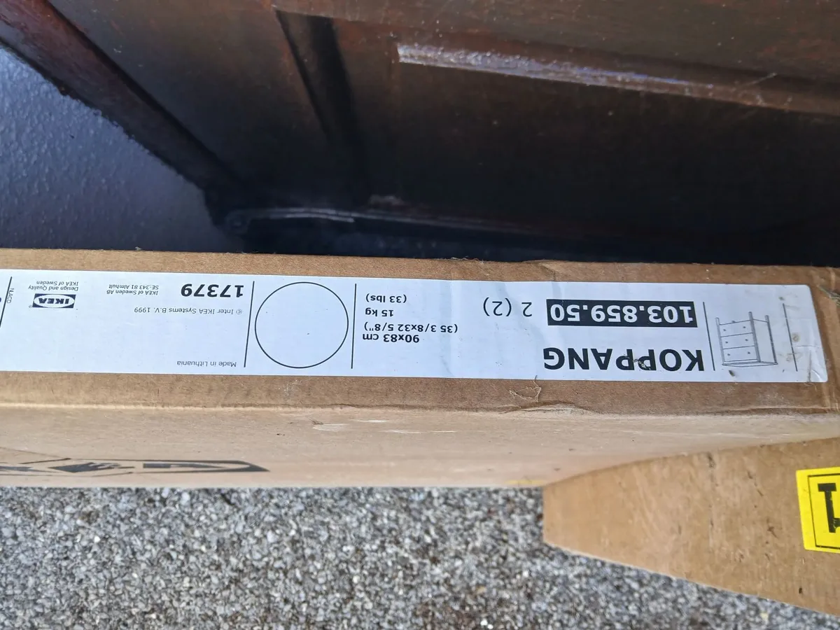 Unassembled chest of drawers - Image 3
