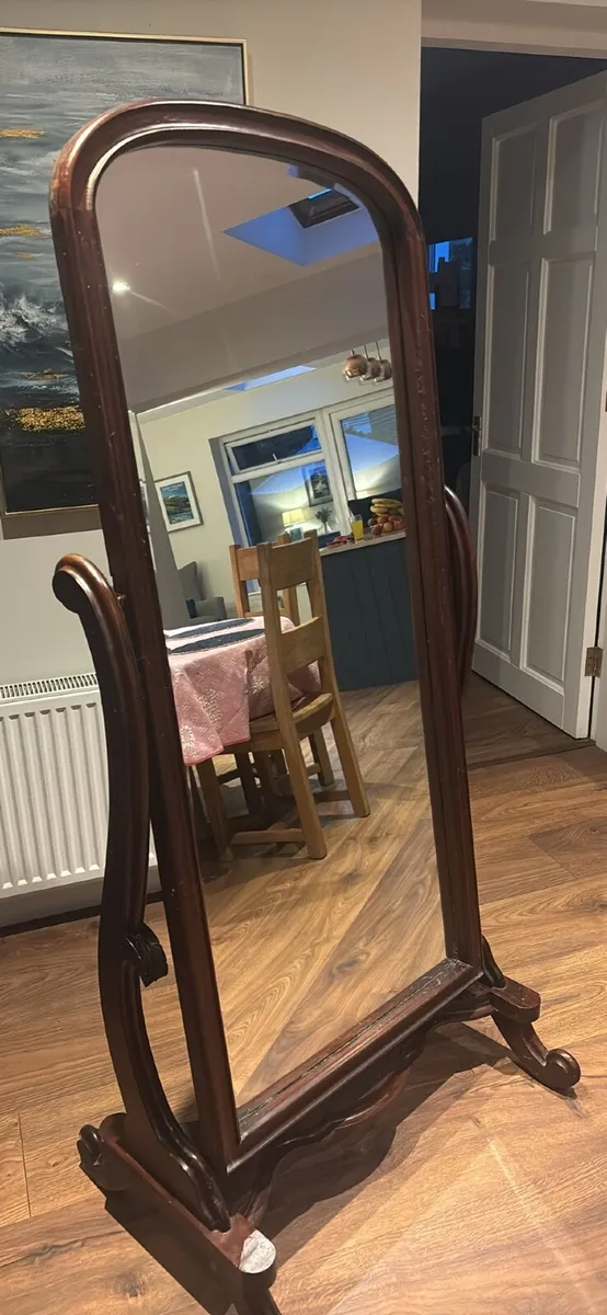 Free standing mirror - Image 2
