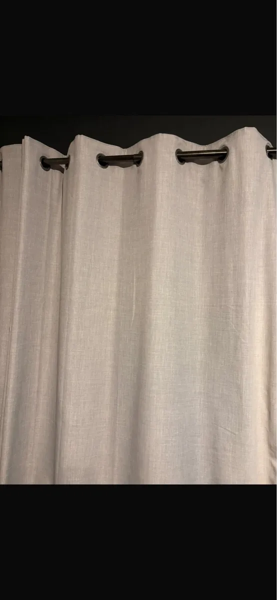 Curtains - Image 1