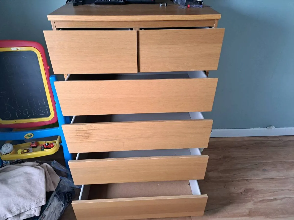 Chest of drawers - Image 2