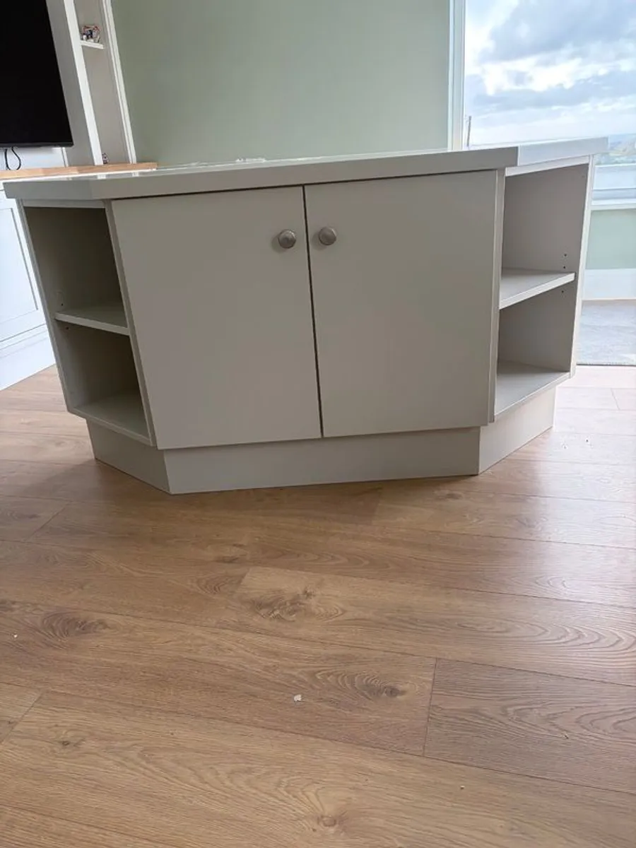 Tv corner unit - Image 1