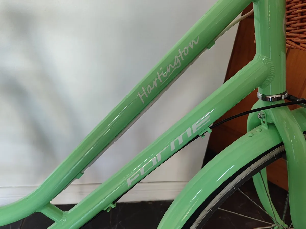 Womans Hartington Forme bicycle - Image 4