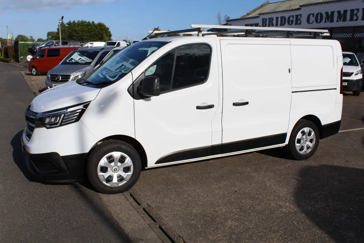 2023 Renault Trafic SL28 Business+ - Image 3