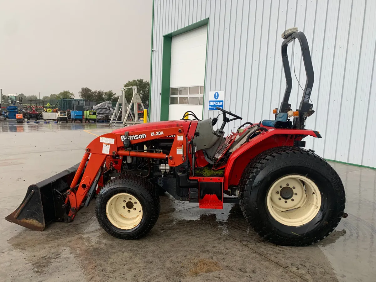 UNRESERVED 2008 BRANSON 4720H COMPACT TRACTOR - Image 2