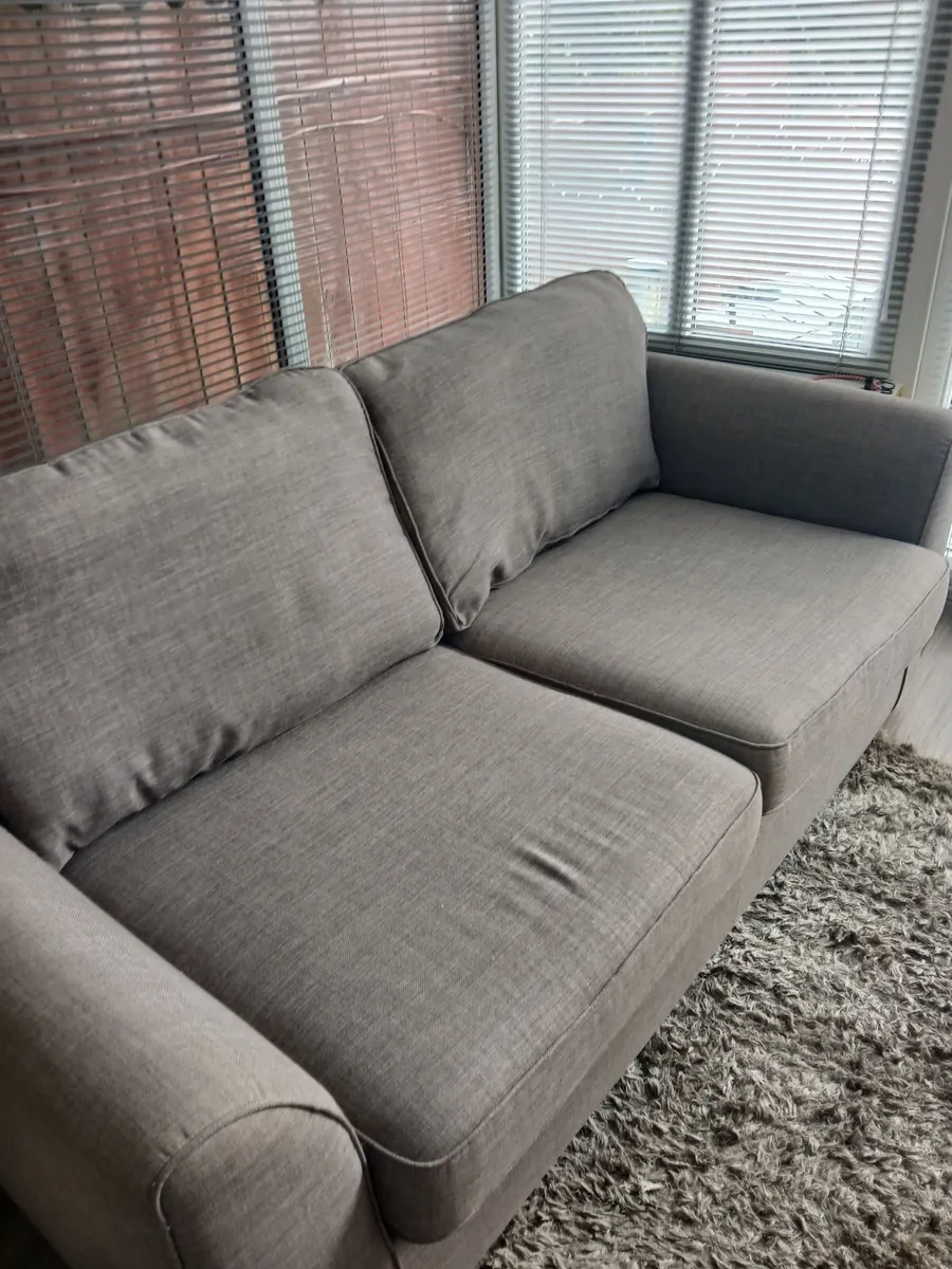 3 seater settee - Image 1