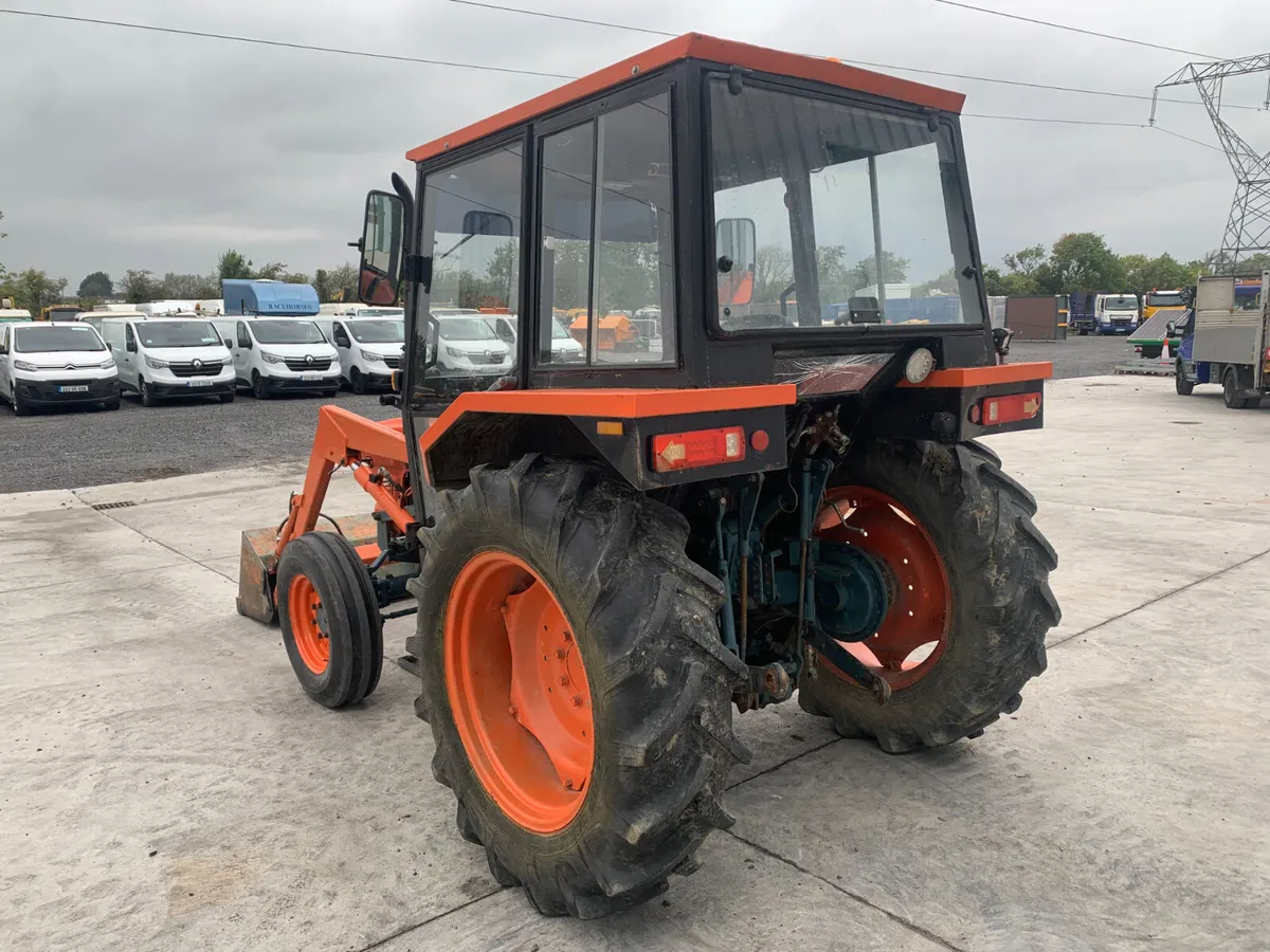 KUBOTA L345DT 2WD TRACTOR & LOADER FOR AUCTION - Image 3