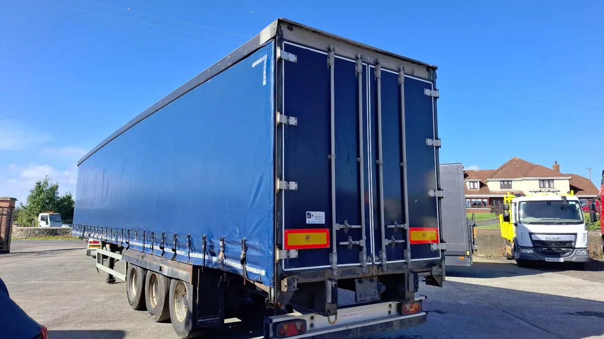 2011  Montracon 4 metre Curtian siders SAF  Drums - Image 4