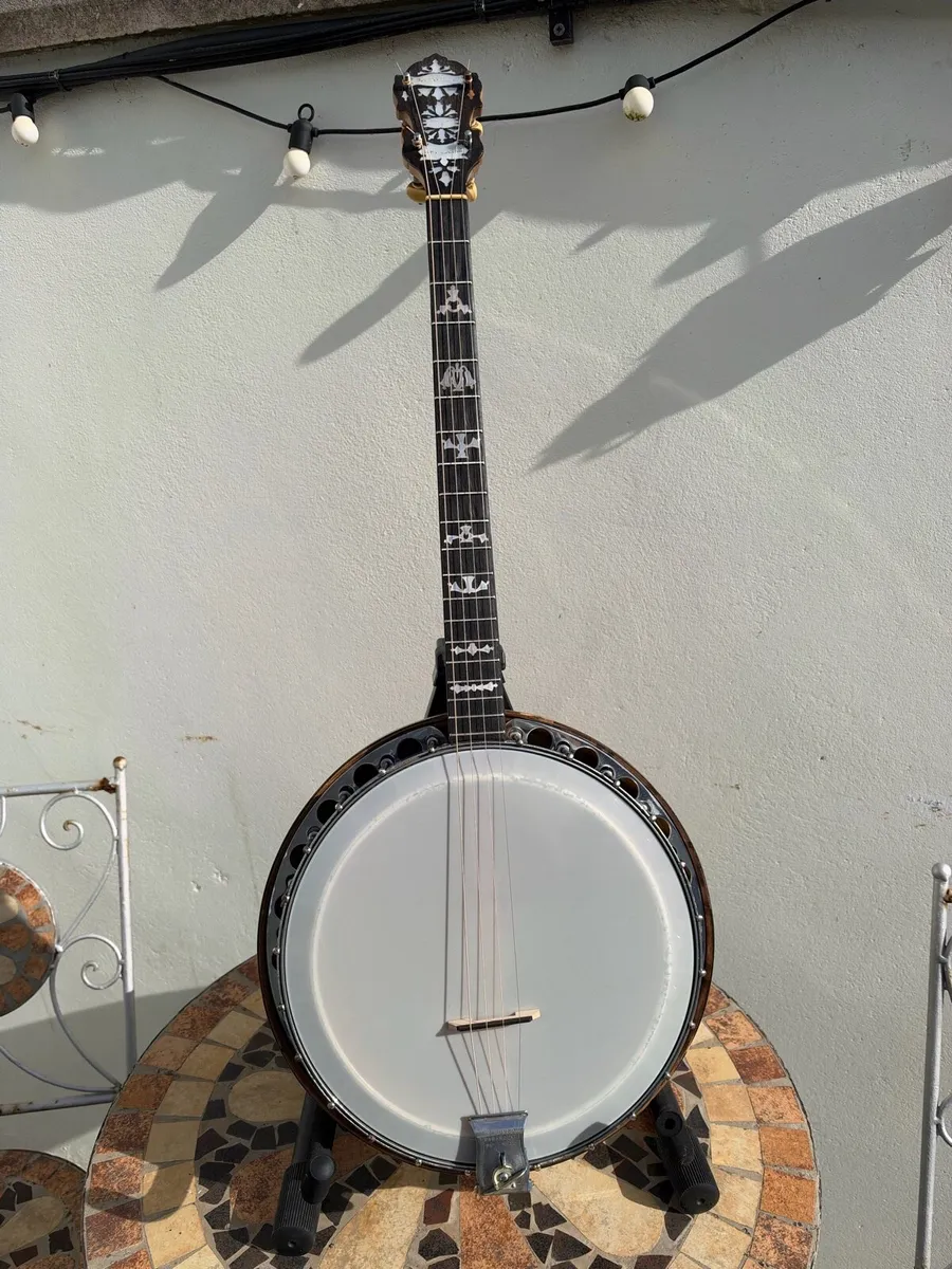 Paramount Style B Tenor Banjo - Image 1