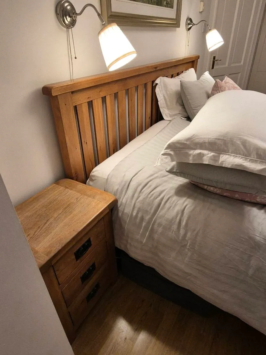 Solid Oak Bed Superking with Lockers - Image 4