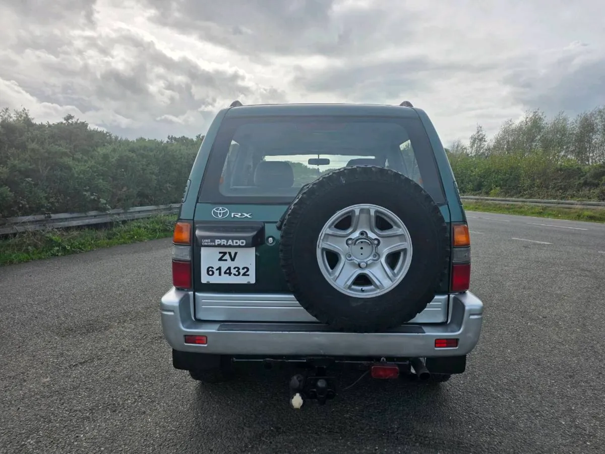 TOYOTA LANDCRUISER PRADO - Image 4