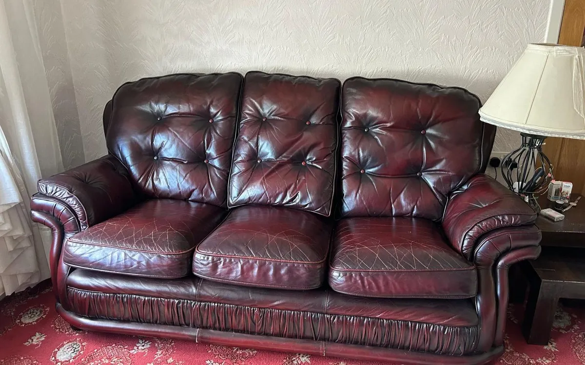 Sofa and 2 arm chair set - Image 2