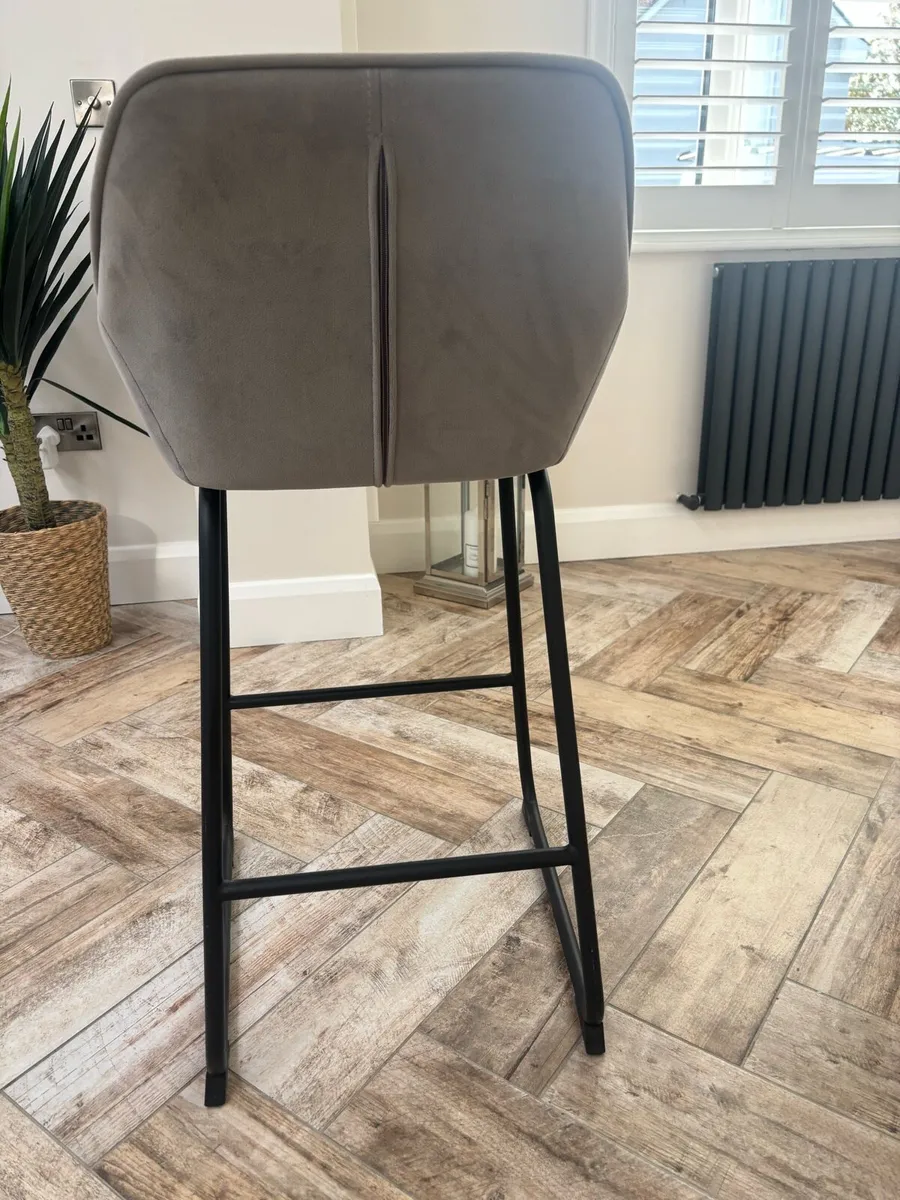 Kitchen bar stools - Image 4
