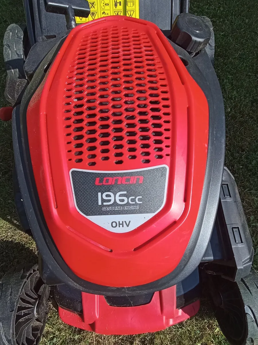Petrol mower - Image 1
