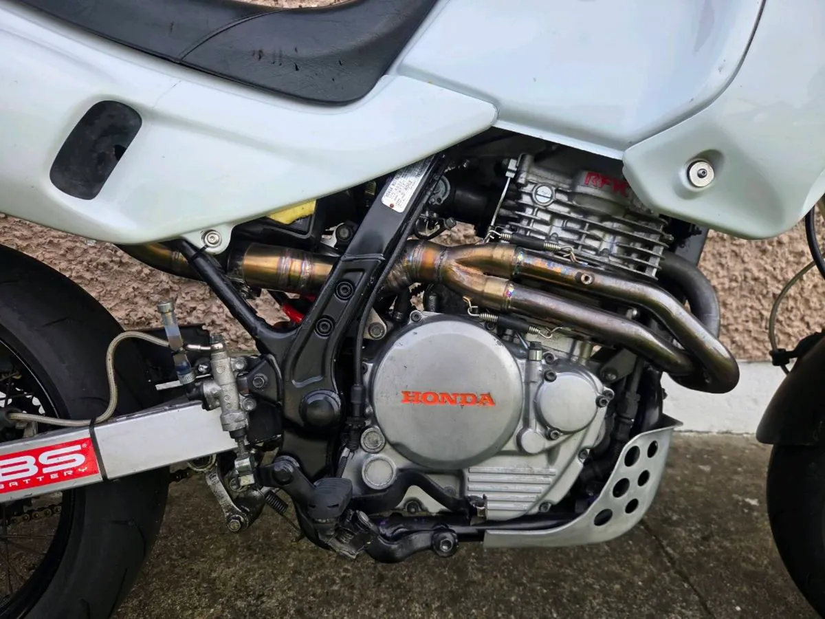 Honda Dominator 650 Supermoto - Image 3