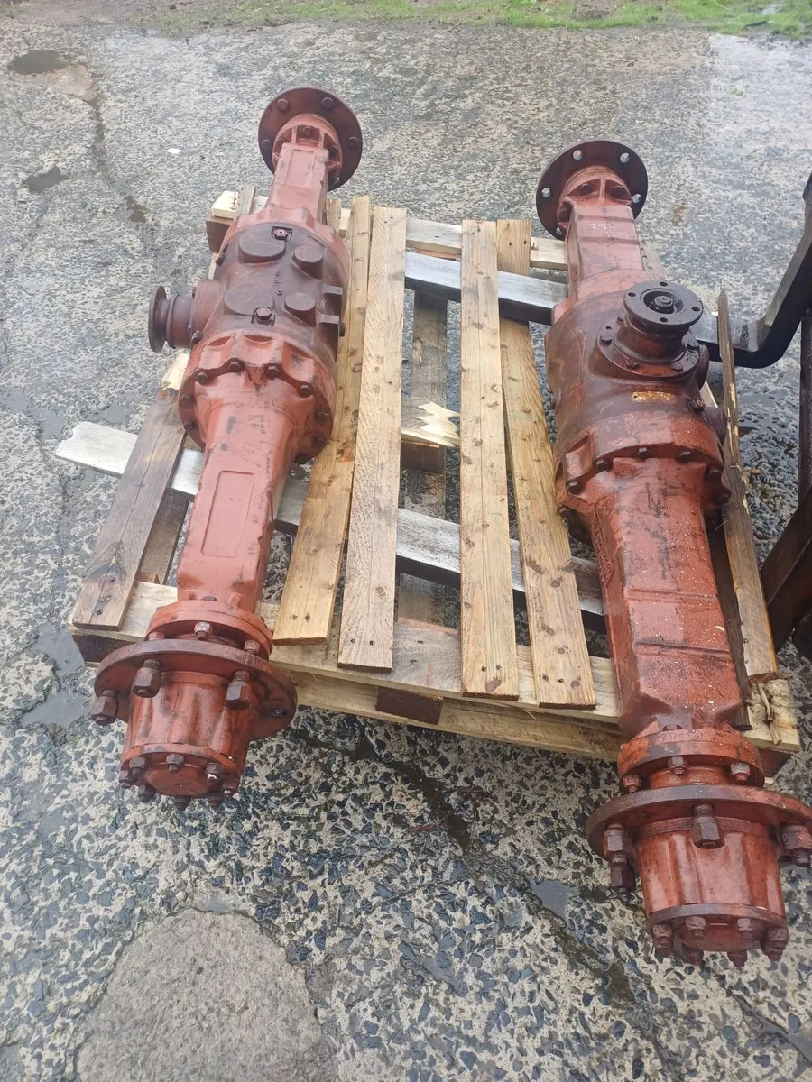 axles - Image 1