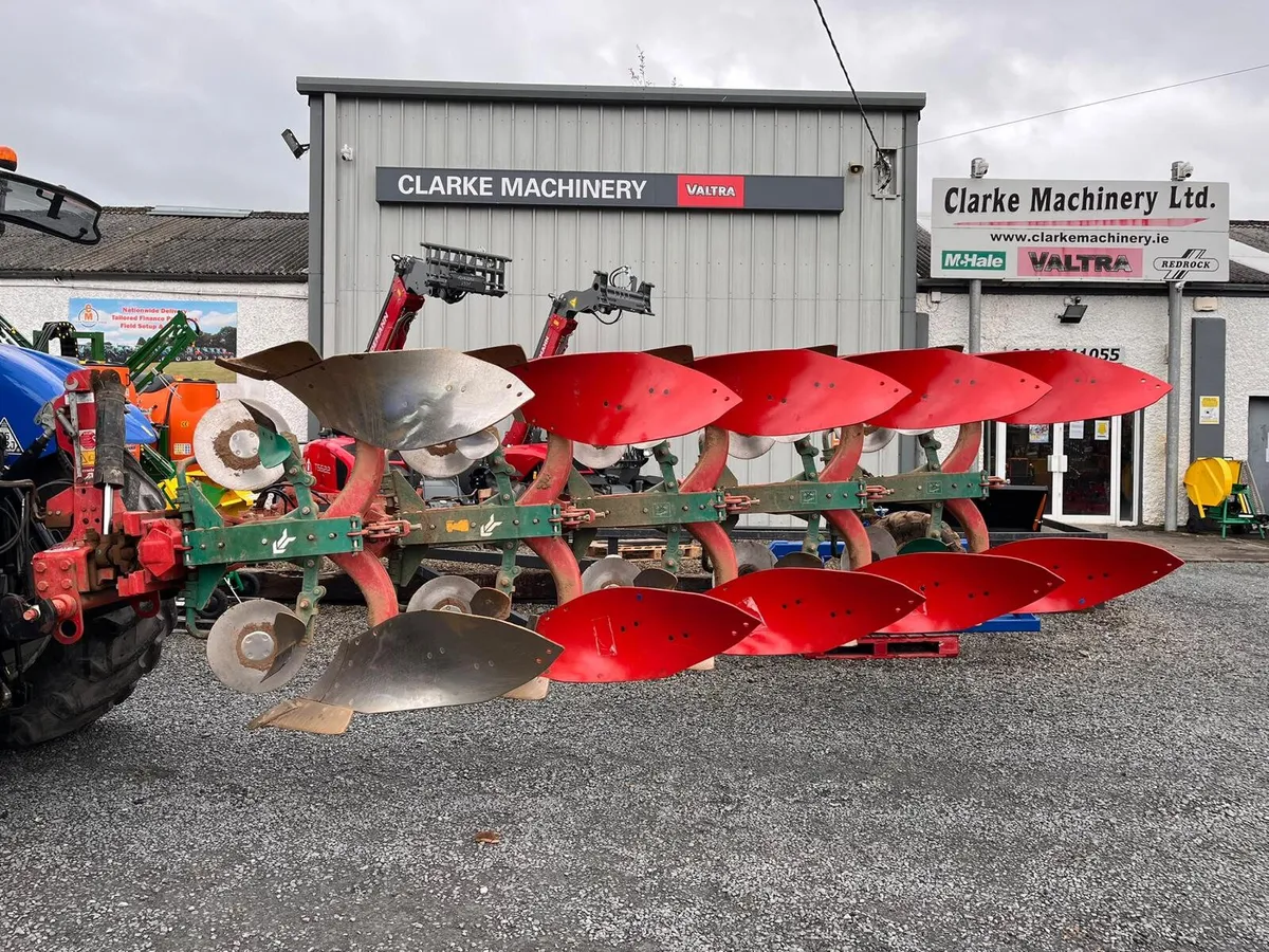 Kverneland ES 5 Furrow Reversible Plough - Image 4