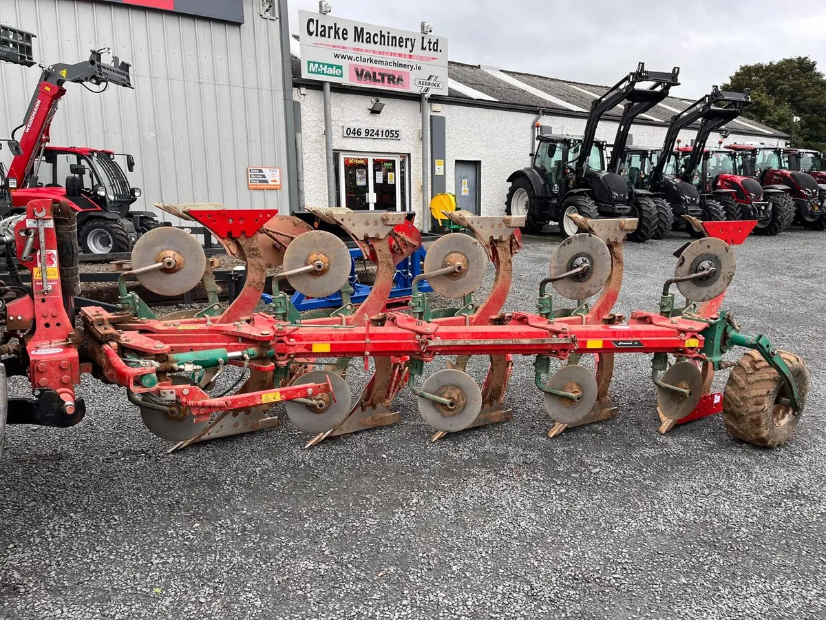 Kverneland ES 5 Furrow Reversible Plough - Image 1