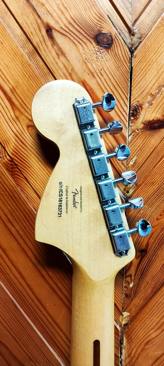 squier telecaster deluxe - Image 2