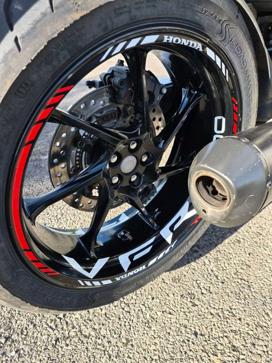 HONDA VFR 1200F DCT - Image 4