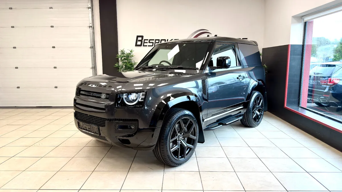 Land Rover Defender D350 HSE X-Dynamic - Image 1