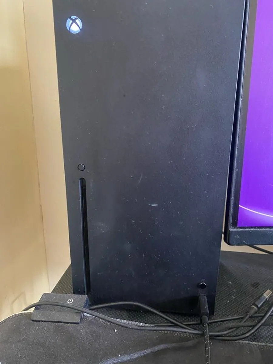 Xbox series x - Image 1